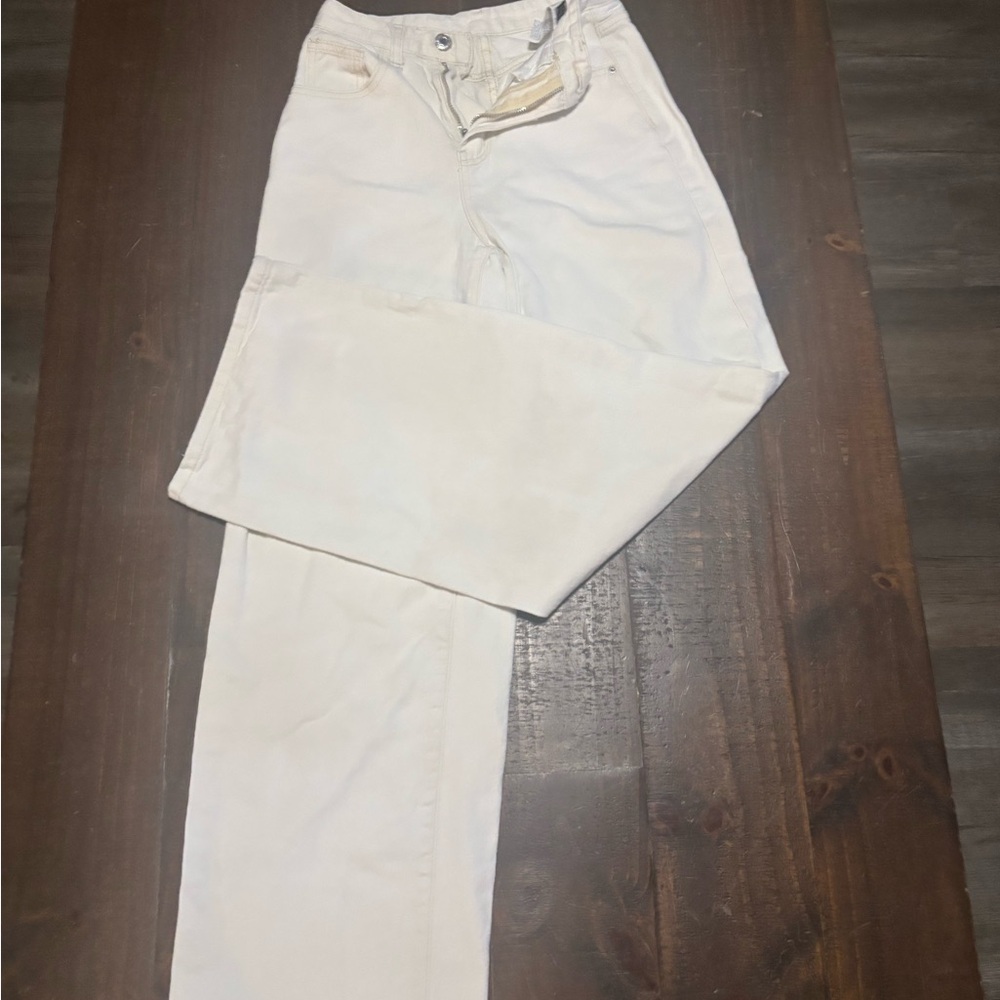 SHEIN Kids Cream Jeans
